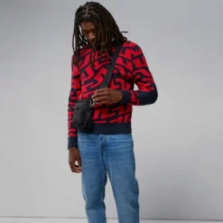 J.Lindeberg J Lindeberg Swirl Kniited Sweater Bridge Swirl Red -Teepeg Shop AMKW07004 G132 2 scaled 1